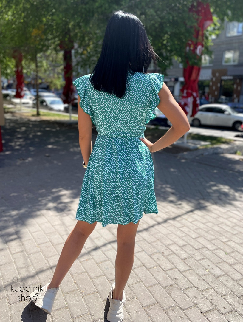 Модель "NASIBA" САРАФАН ЗЕЛЕНЫЙ С БЕЛЫМ
