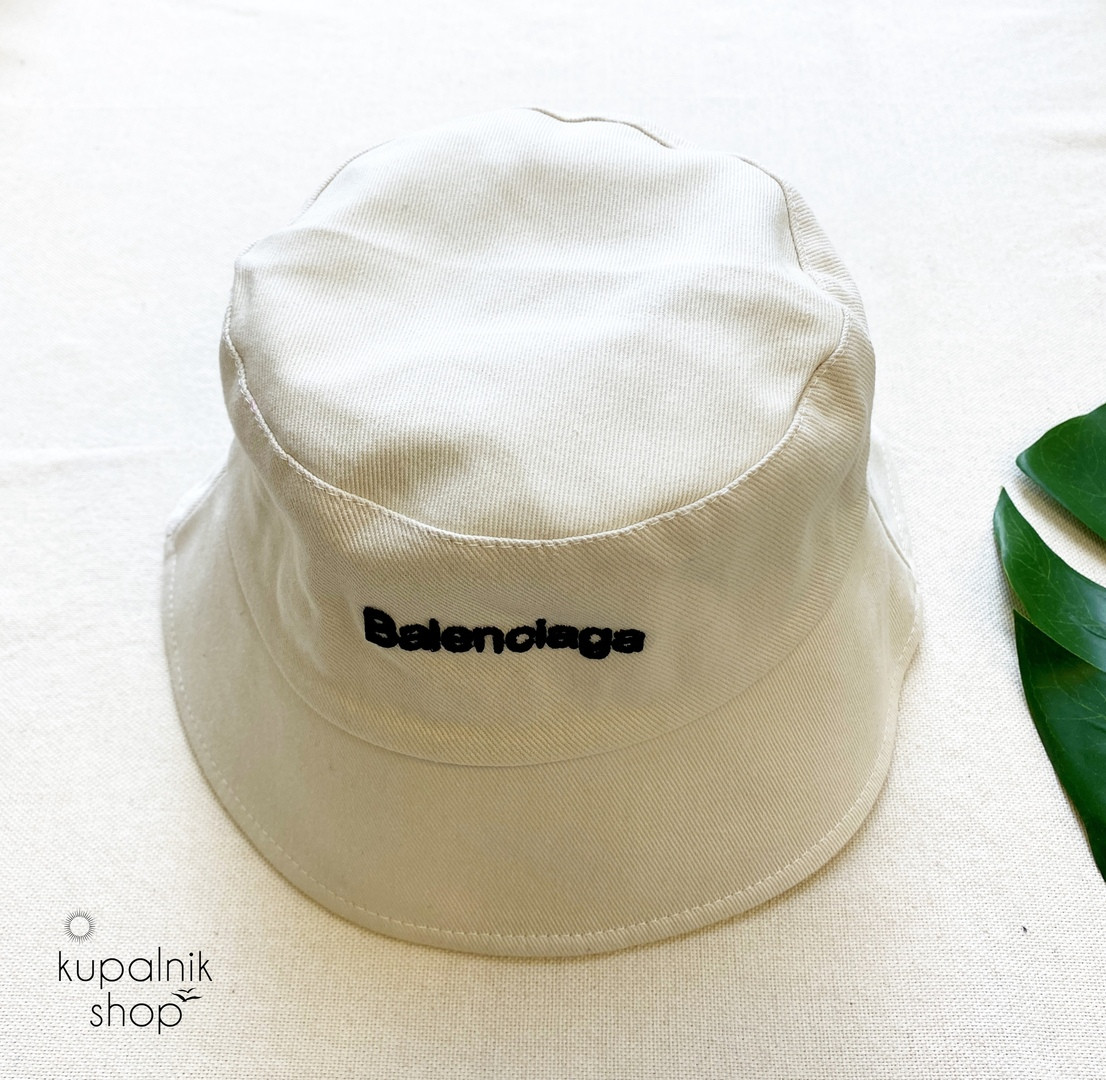 BALENCIAGA панама бежевая