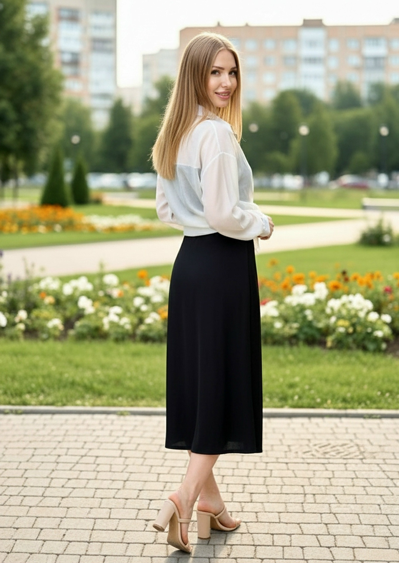 9221 костюм белый+черный